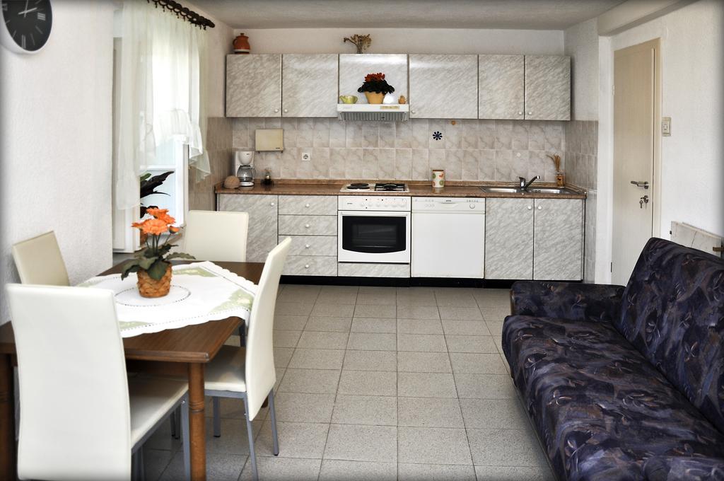 Apartments Sunny House Lumbarda Pokój zdjęcie
